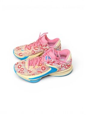 Nike Freak Giannis Antetokounmpo Athletic Sneakers